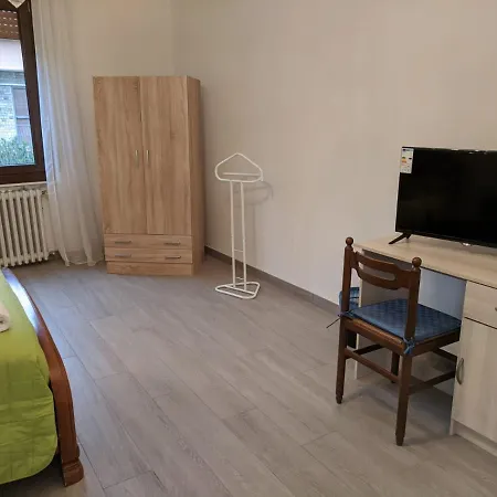 Guest house Affittacamere Alloro -solo Affitti Brevi