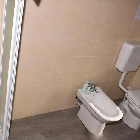 Guest house Affittacamere Alloro -solo Affitti Brevi